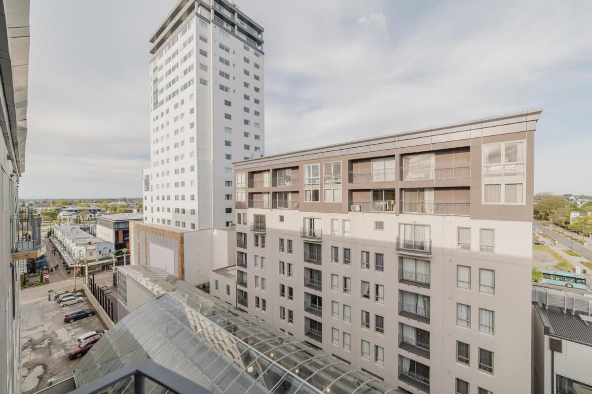 Penthouse Perfection - 2Br Elegance On Worcester St Christchurch Exteriör bild